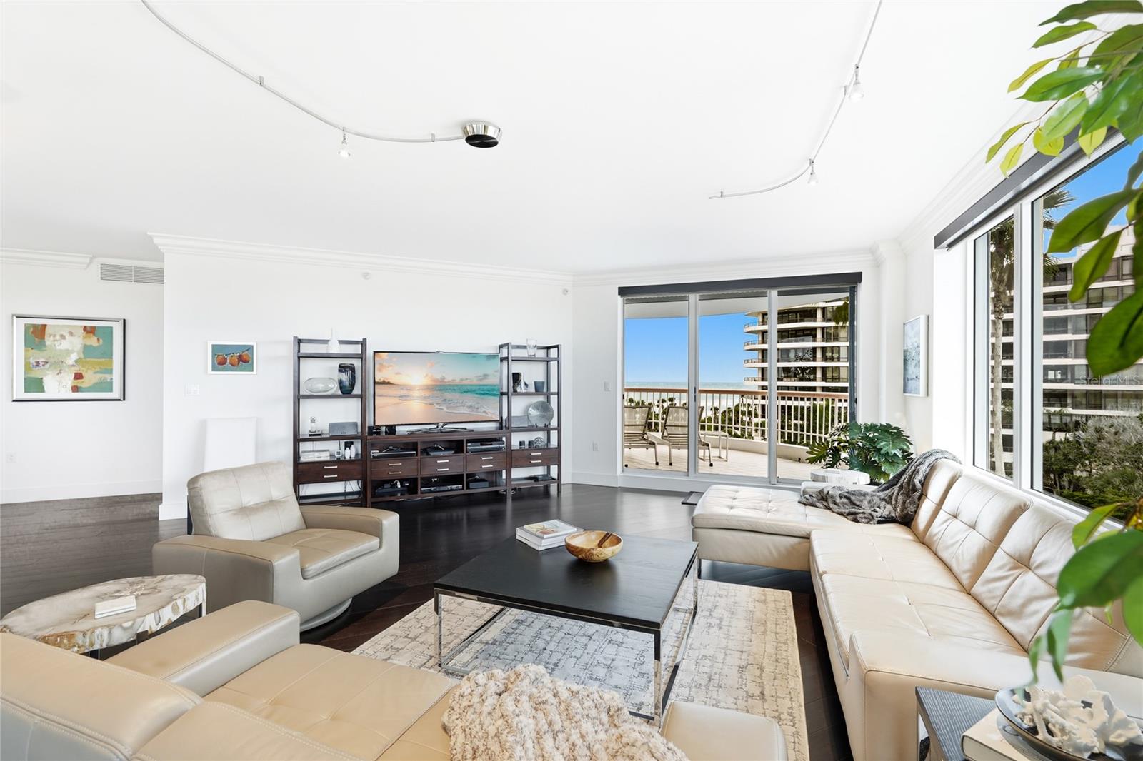 PIERRE - Residential