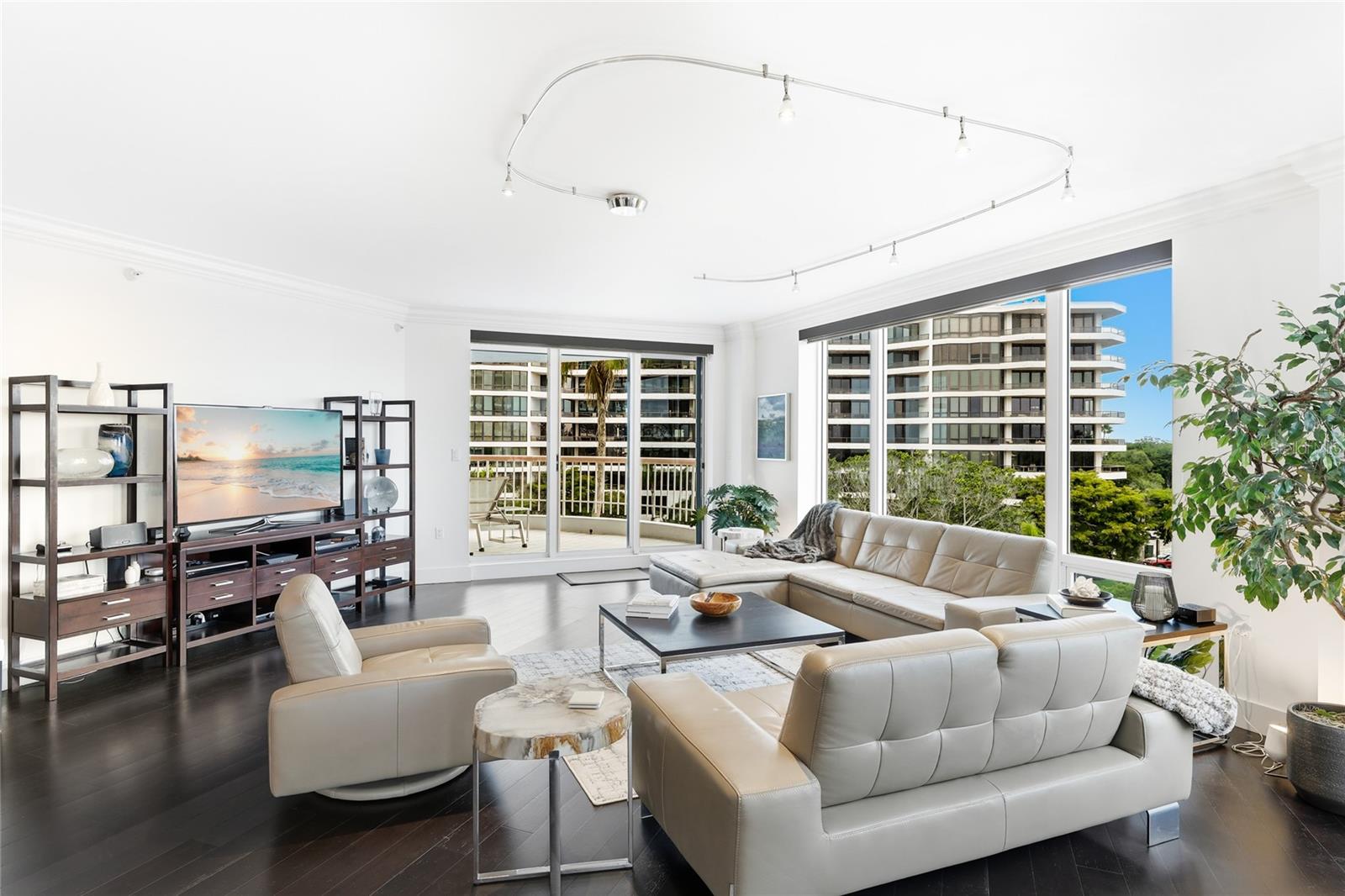 PIERRE - Residential