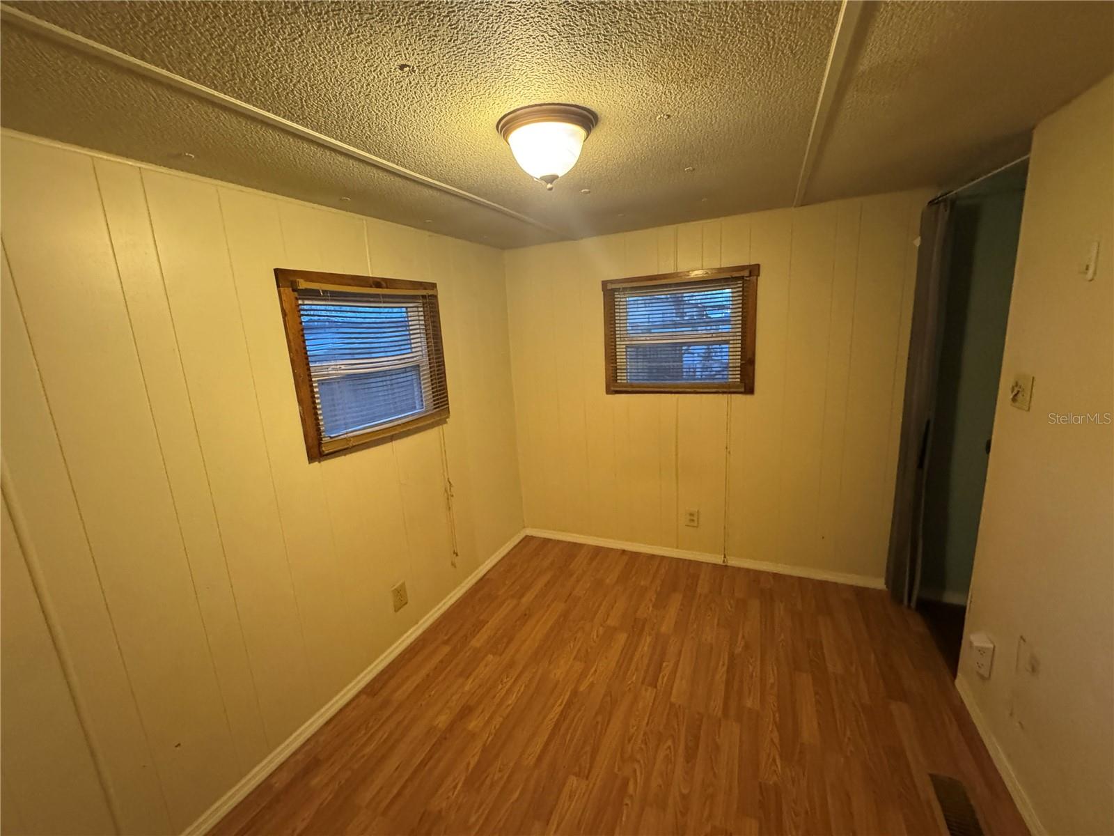 APACHE SHORES - Residential