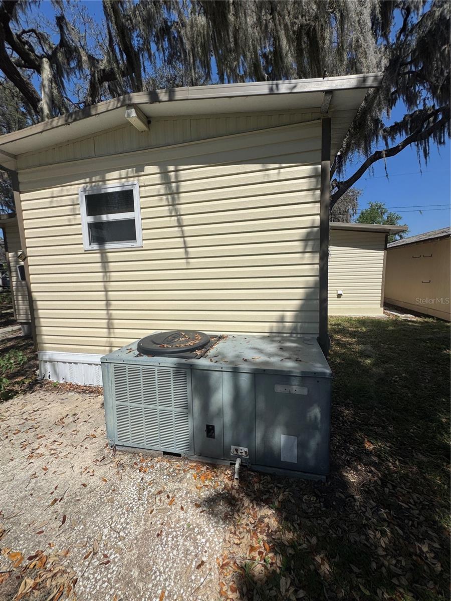 APACHE SHORES - Residential