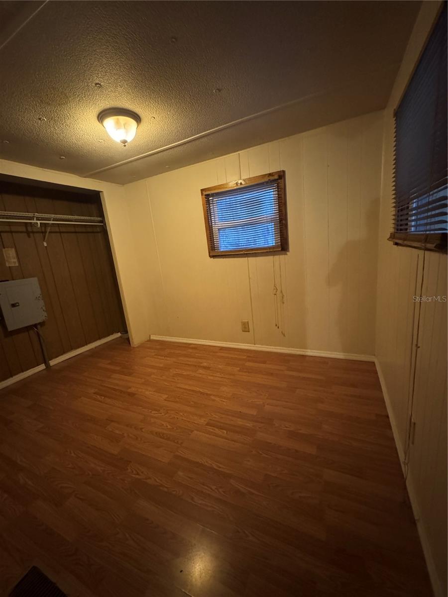 APACHE SHORES - Residential