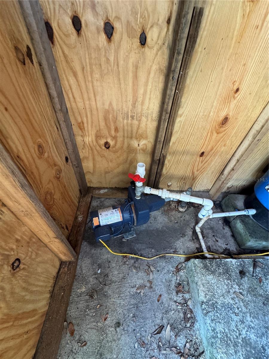 APACHE SHORES - Residential