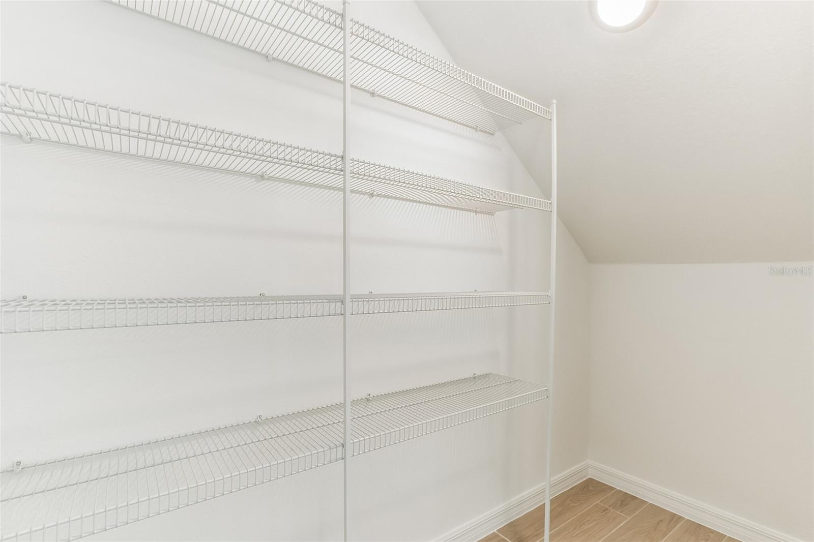 WESLYN PARK - Residential