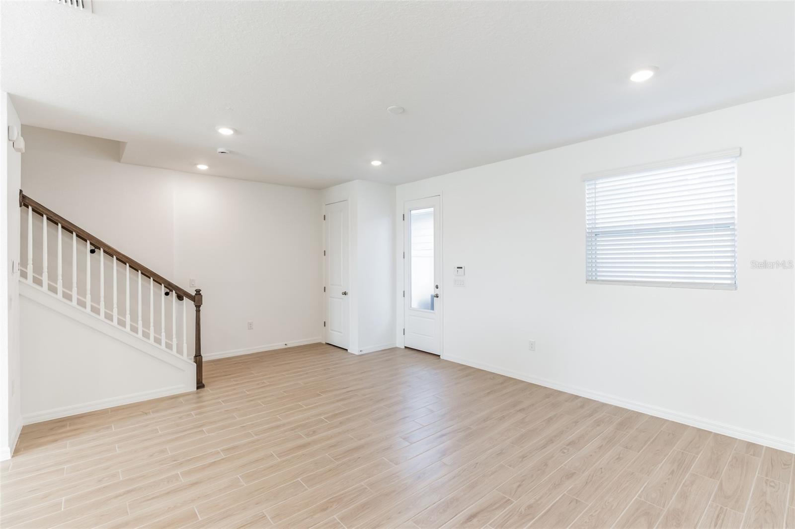 WESLYN PARK - Residential