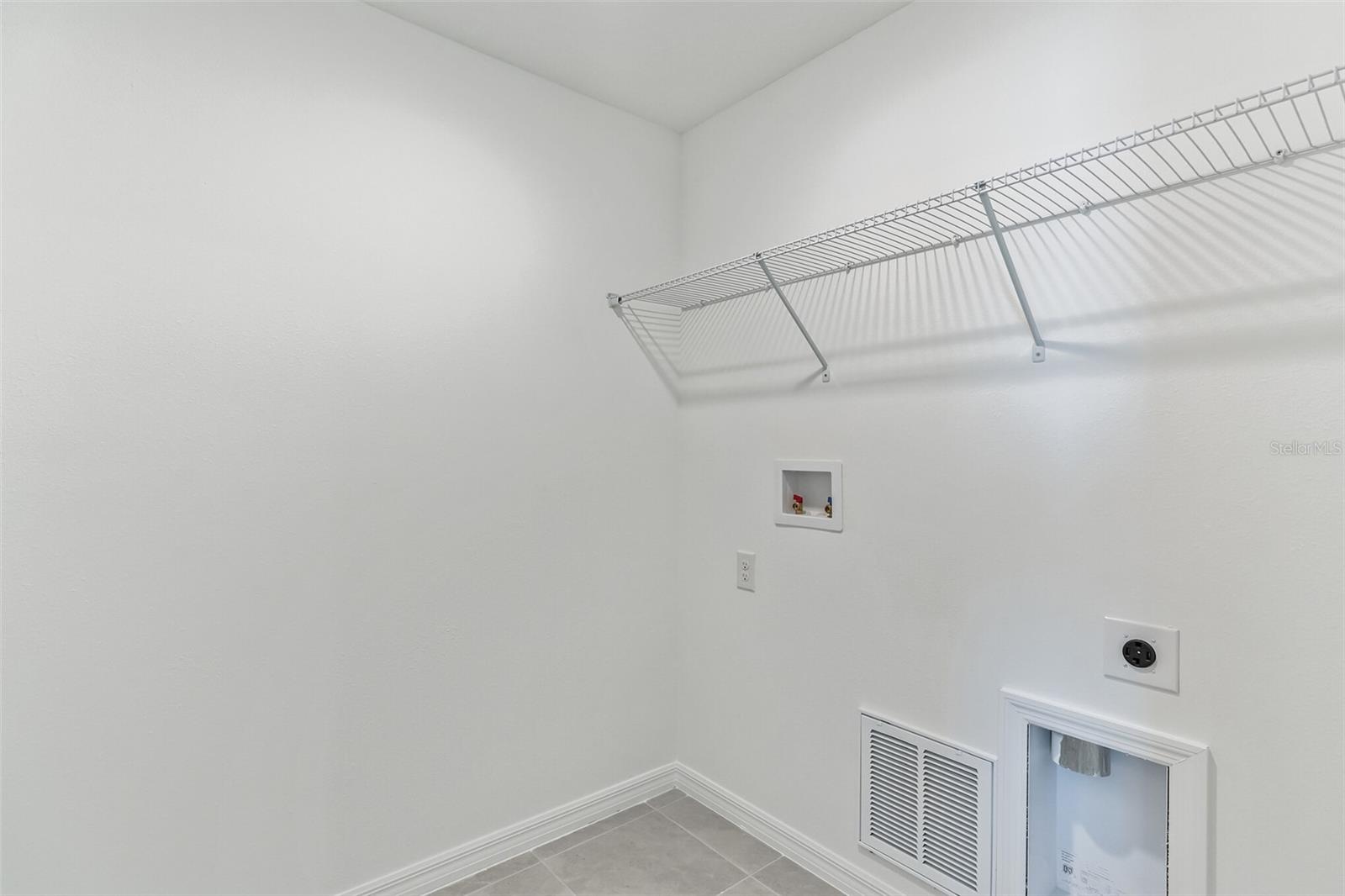 WESLYN PARK - Residential