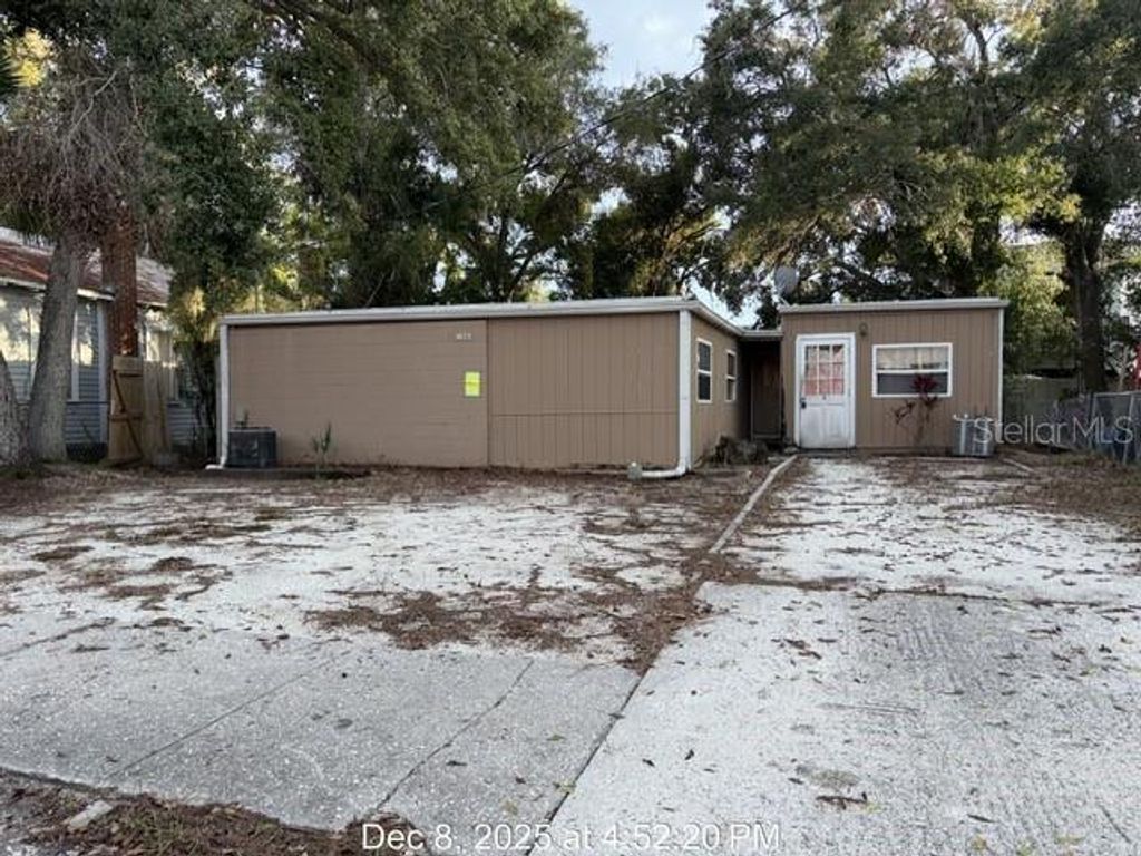 Photo of 1672 10th Street, Sarasota, FL 34236 (MLS # A4676610)