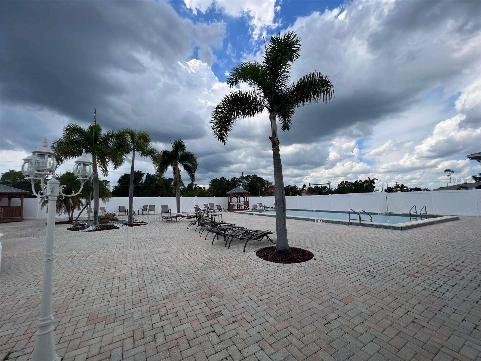 LAKESHORE CHARLOTTE COUNTY PH 04 - Residential Lease