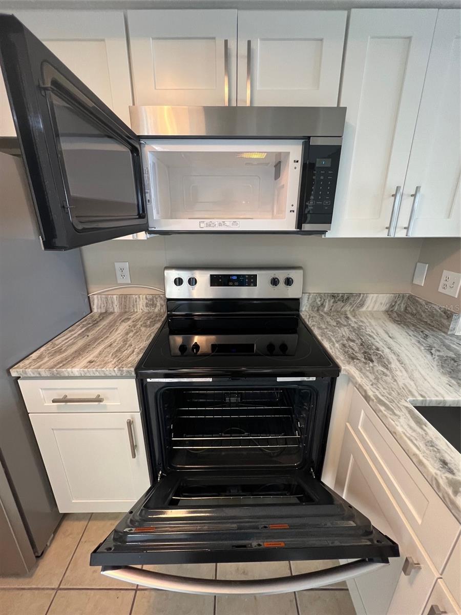 LAKESHORE CHARLOTTE COUNTY PH 04 - Residential Lease