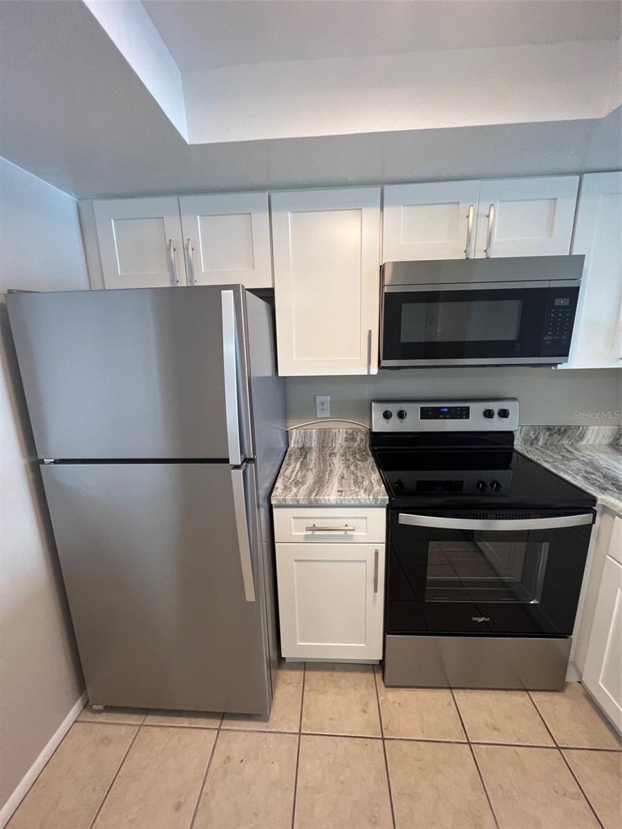 LAKESHORE CHARLOTTE COUNTY PH 04 - Residential Lease