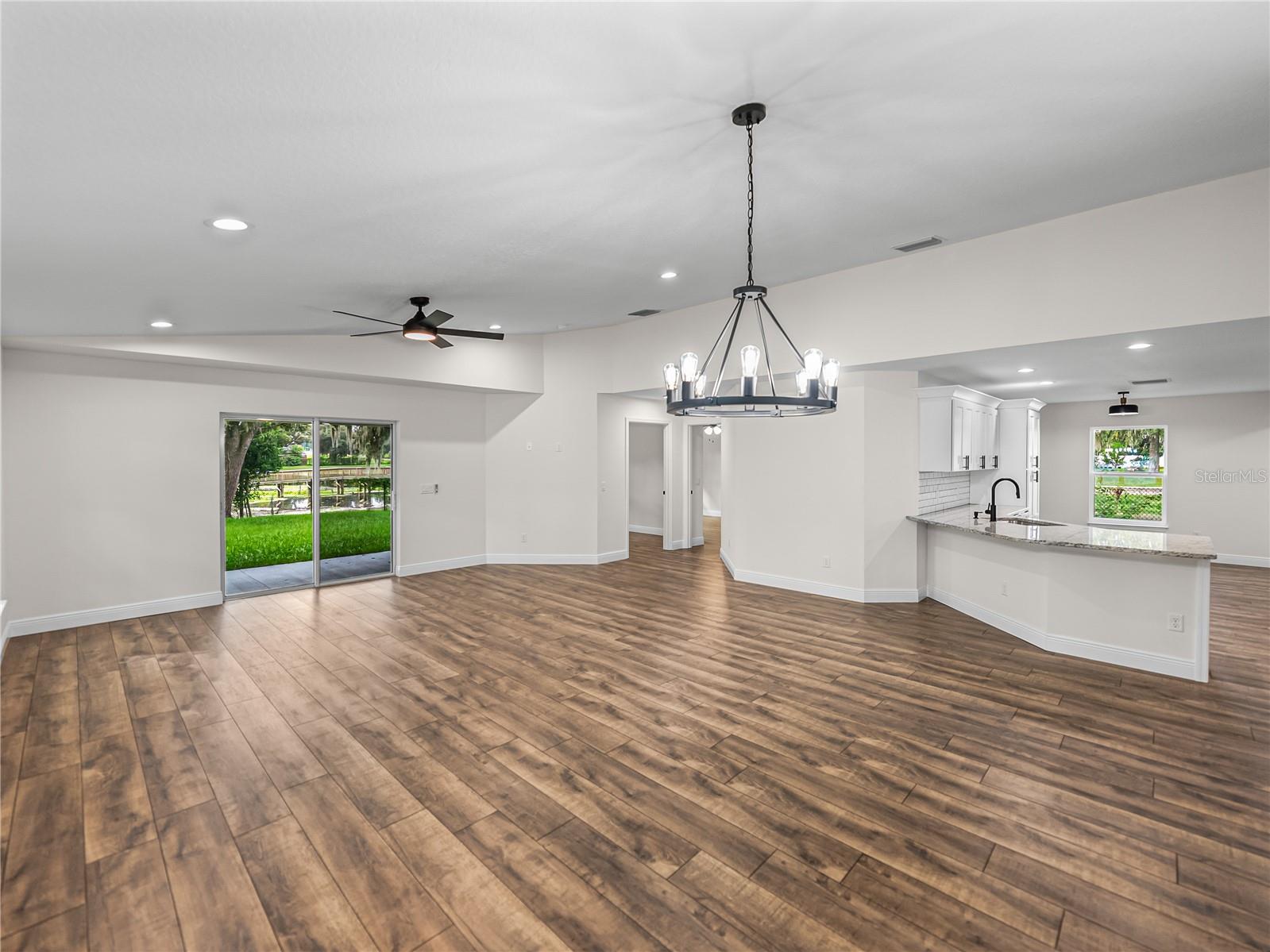MICHIGAN TERRACE - Residential