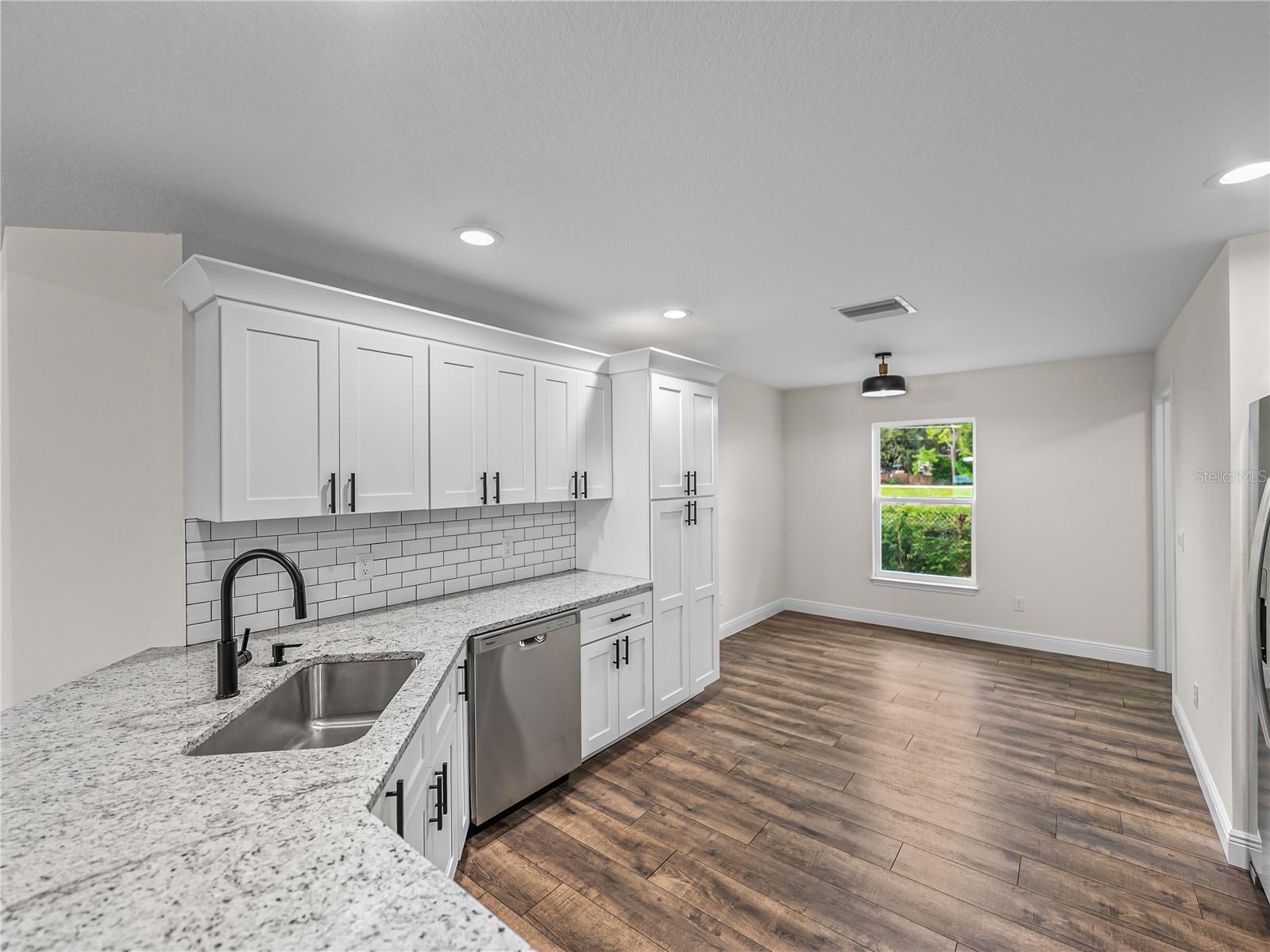 MICHIGAN TERRACE - Residential