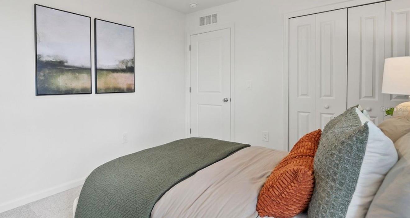 HUNT CLUB/LK WALES PH 1 - Residential Lease