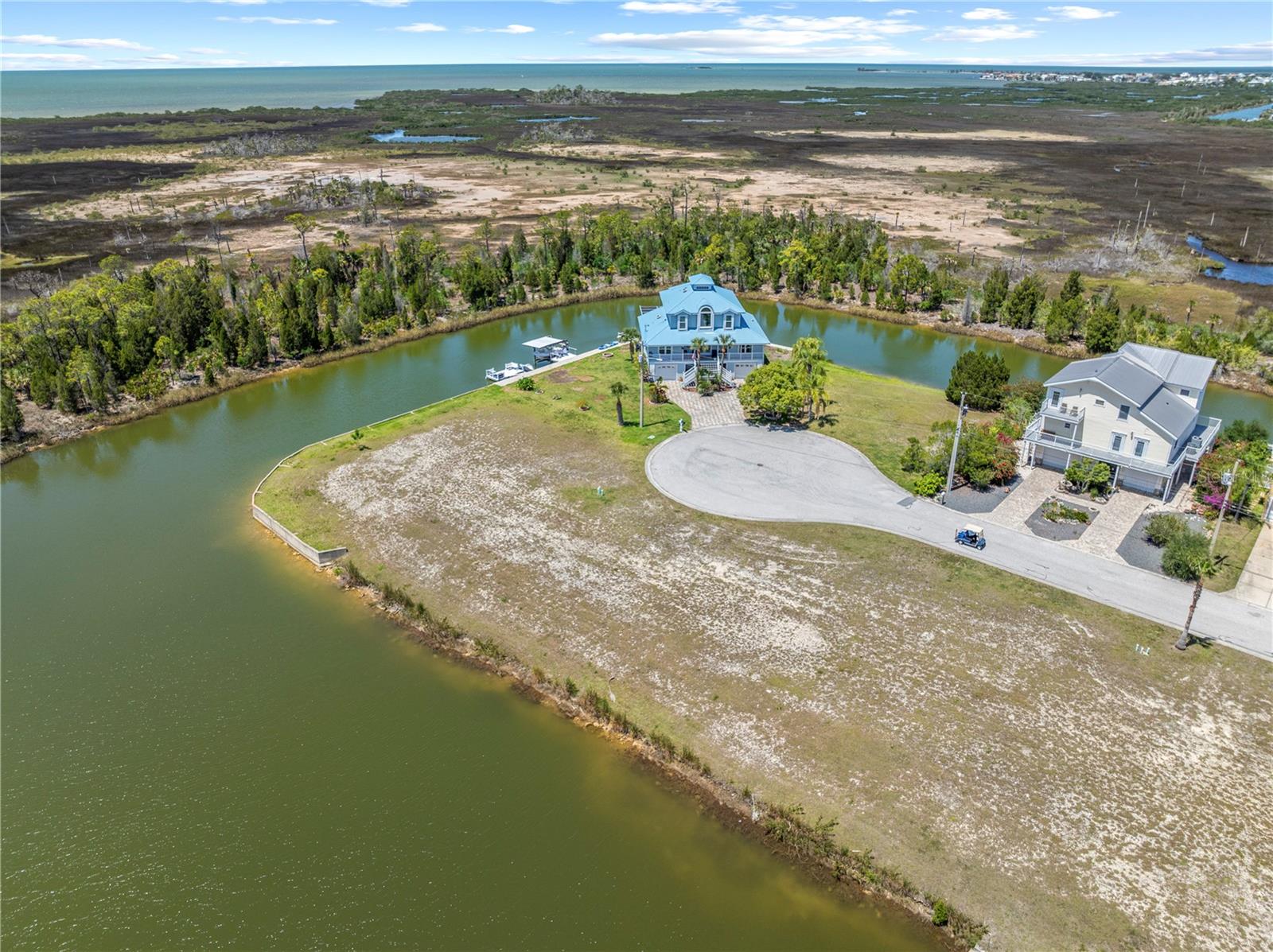 HERNANDO BEACH - Land