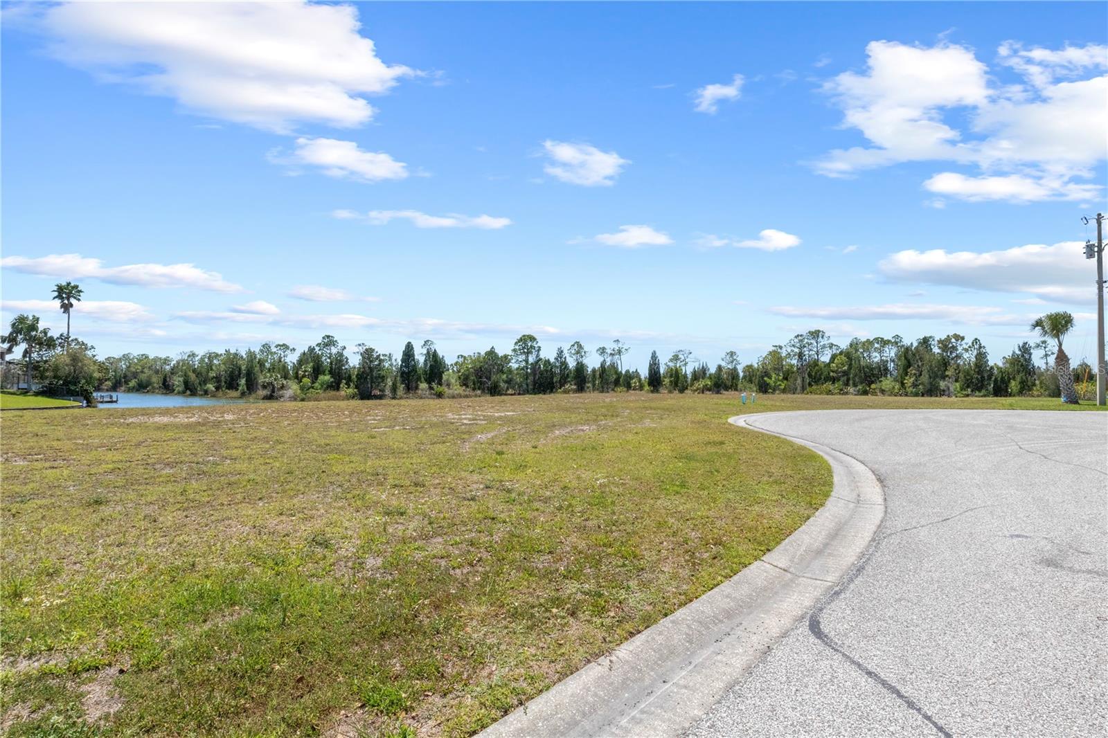 HERNANDO BEACH - Land