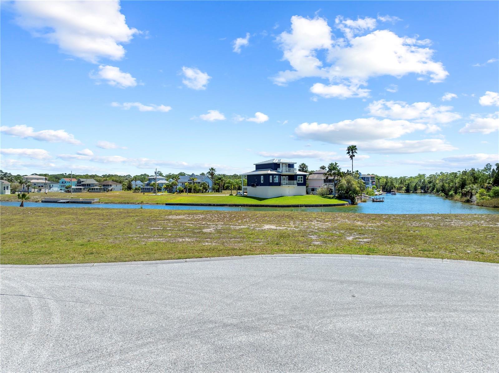 HERNANDO BEACH - Land