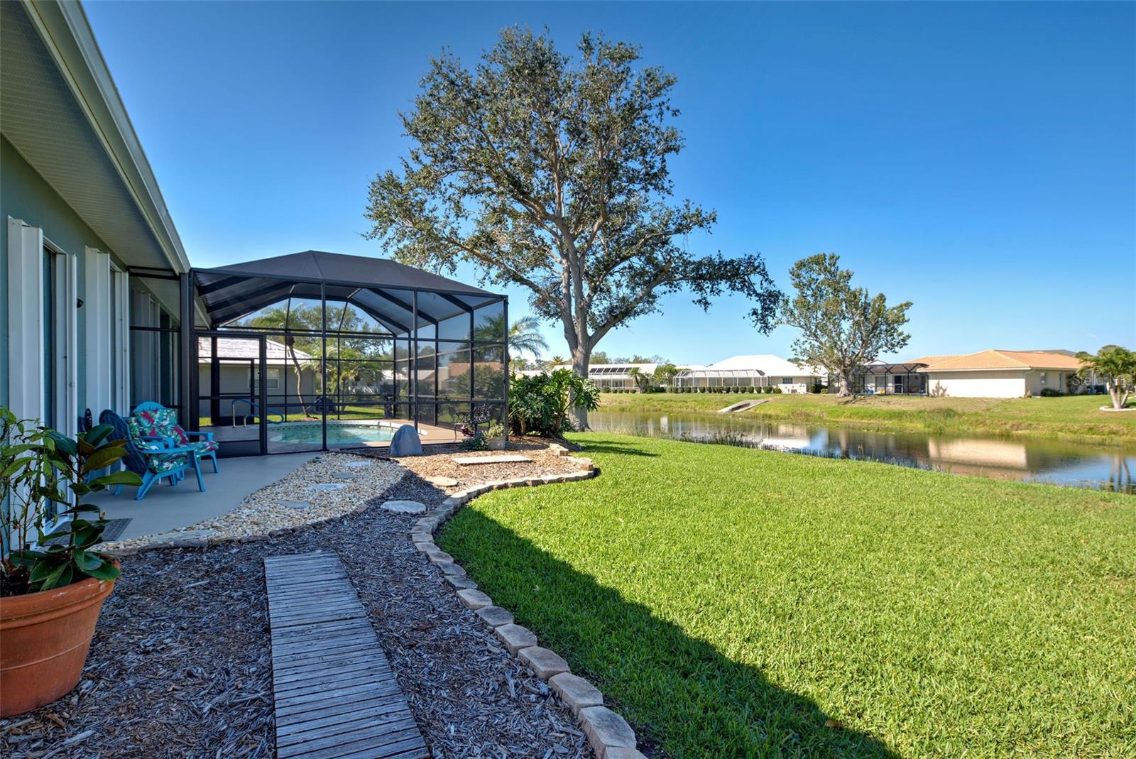 1125 DEARDON DRIVE