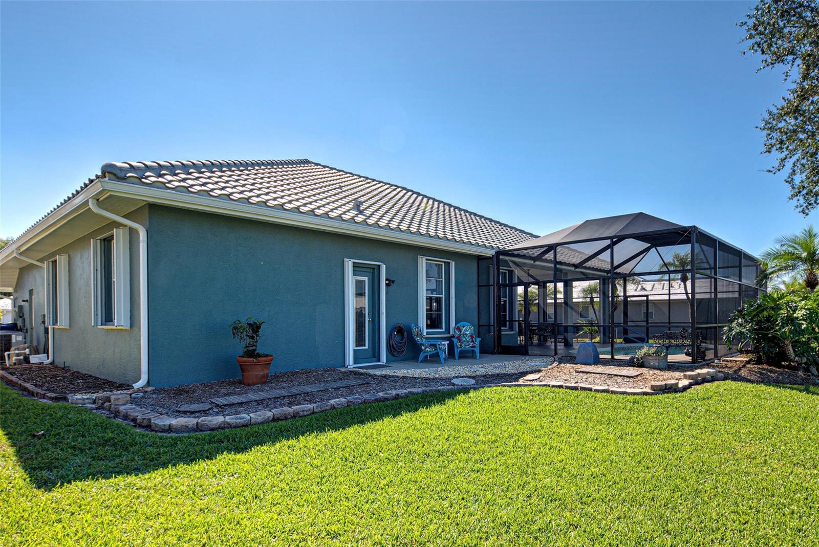 1125 DEARDON DRIVE
