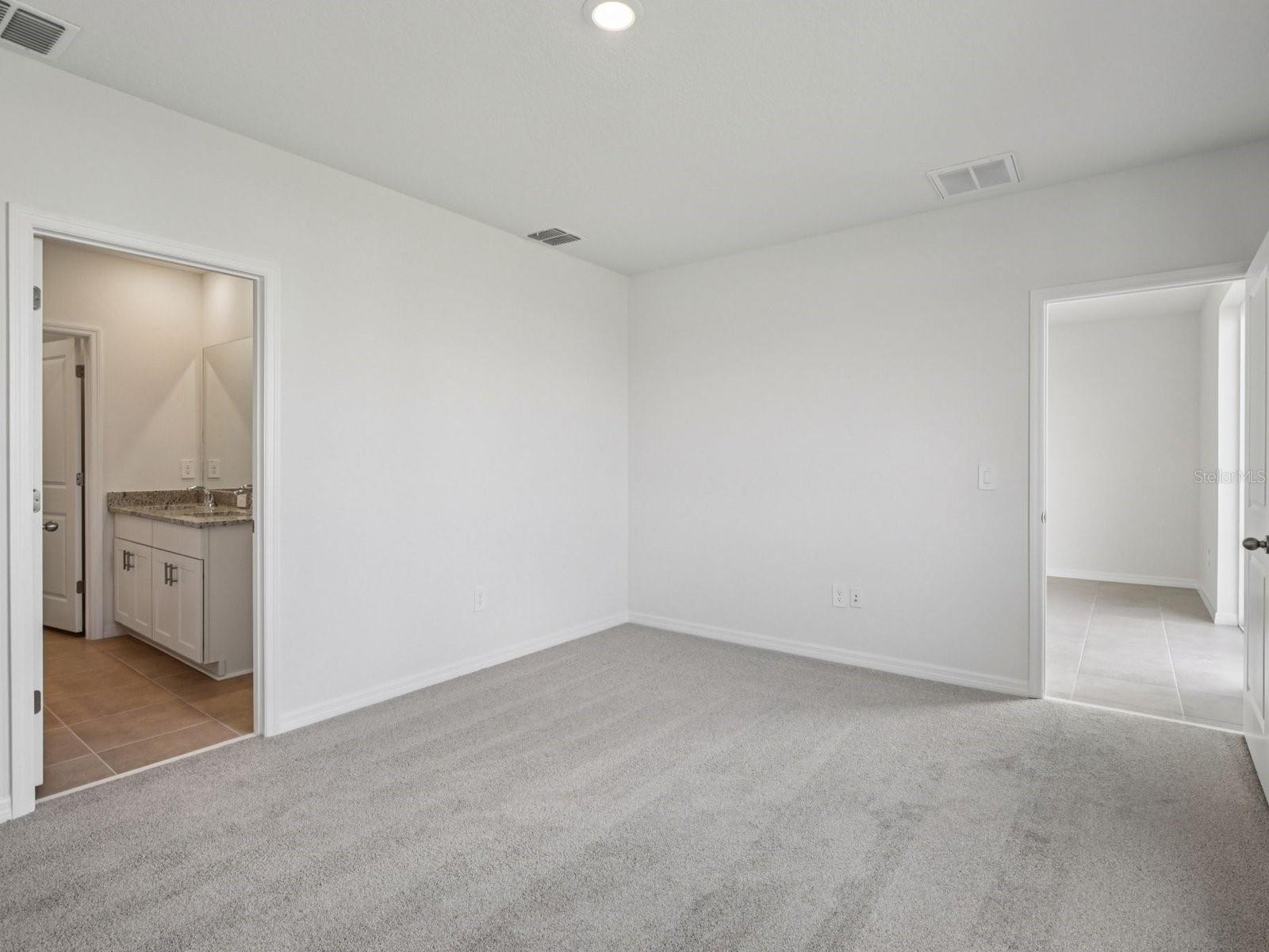 MAGNOLIA BAY - Residential