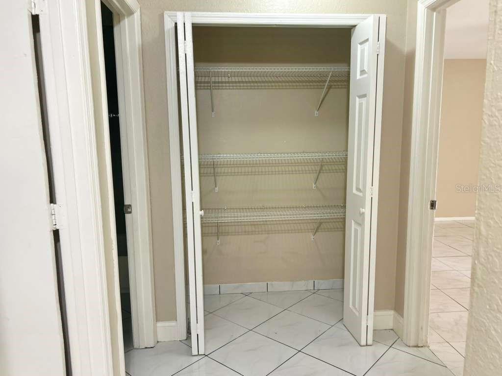 SPRINGTREE LAKES 79-12 B - Residential