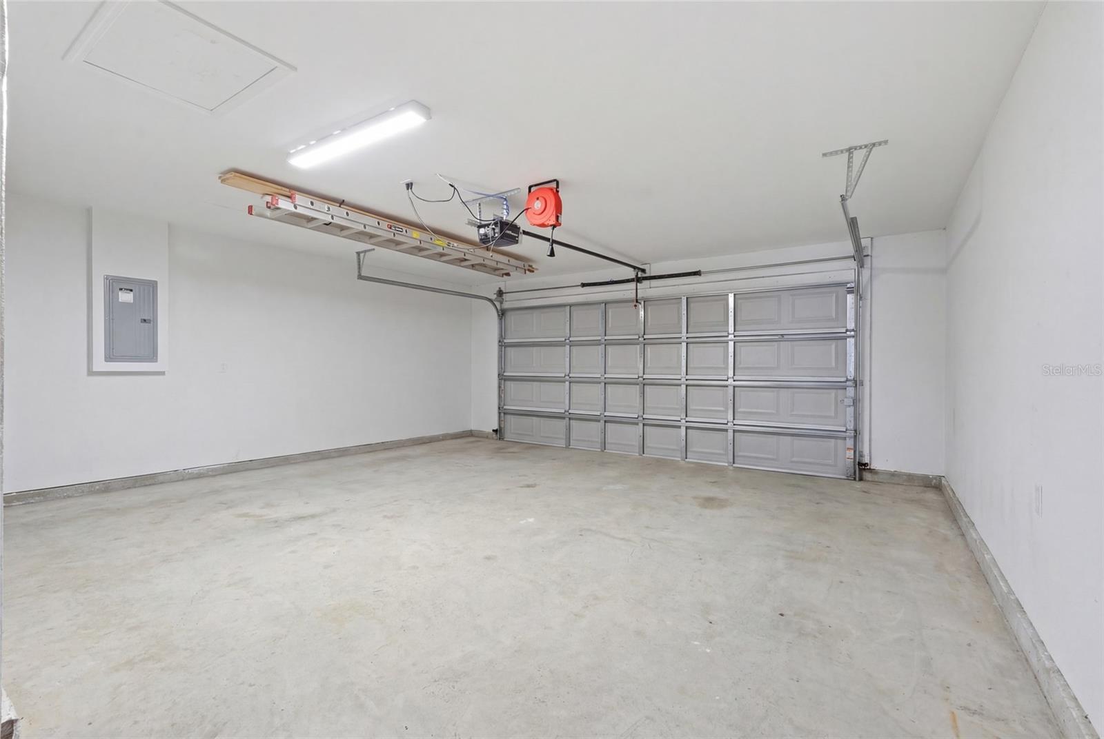 MARION OAKS - Residential Lease