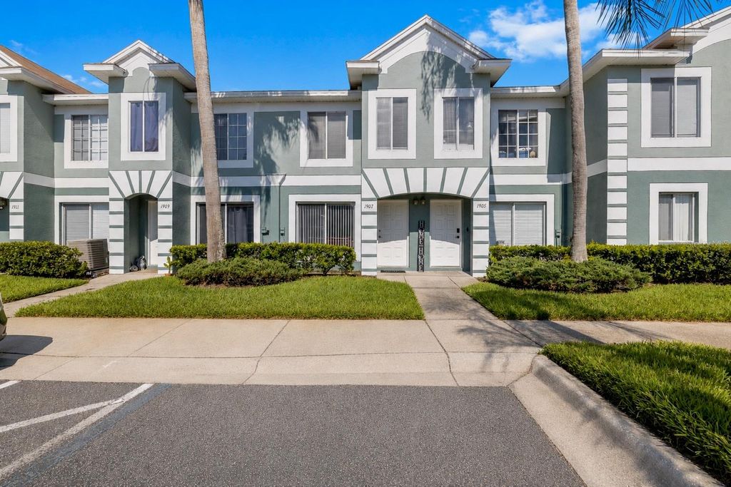Photo of 1907 Fluorshire Drive, Brandon, FL 33511 (MLS # W7886649)