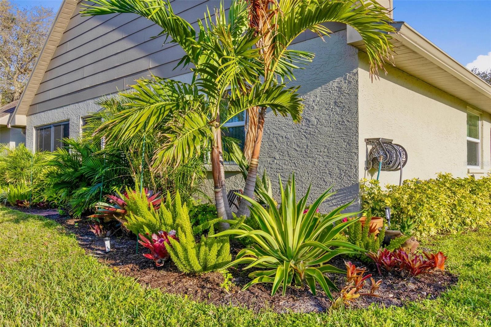 CHATEAUX WOODS CONDO - Residential