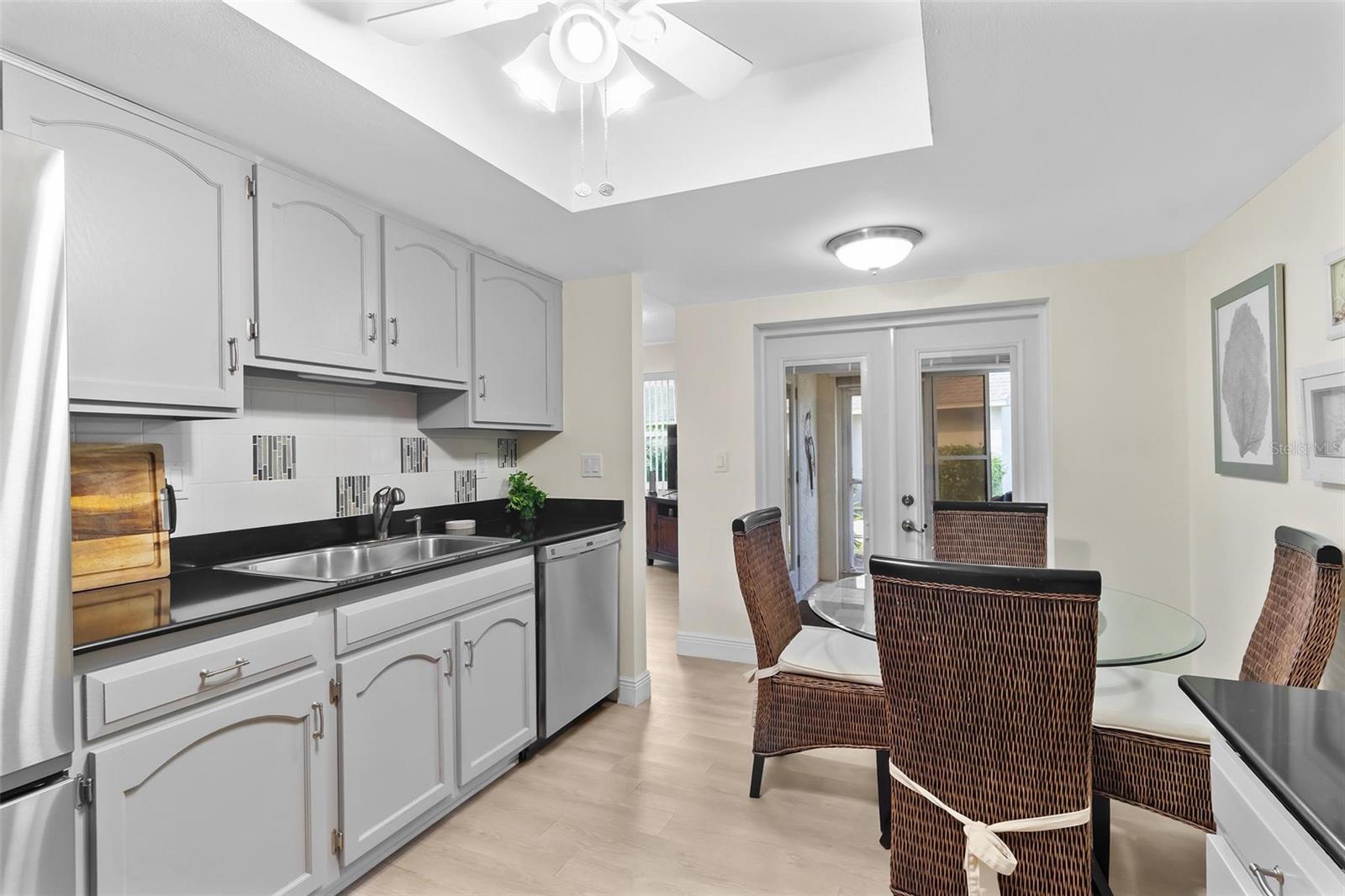 CHATEAUX WOODS CONDO - Residential