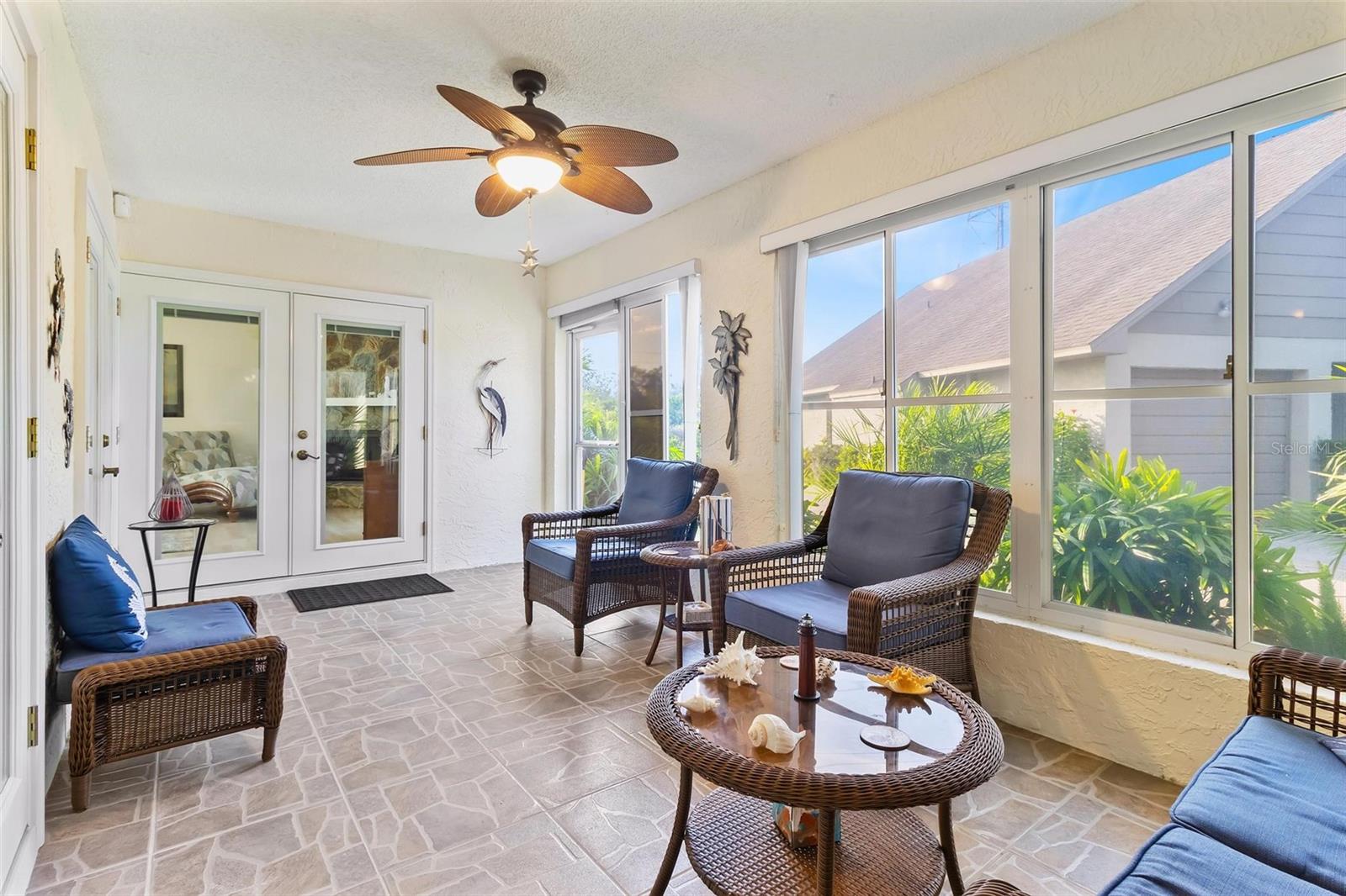 CHATEAUX WOODS CONDO - Residential