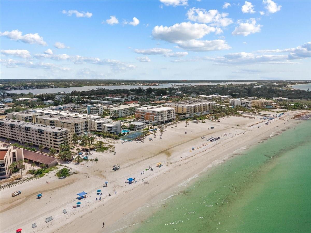 VISTA HERMOSA - Residential