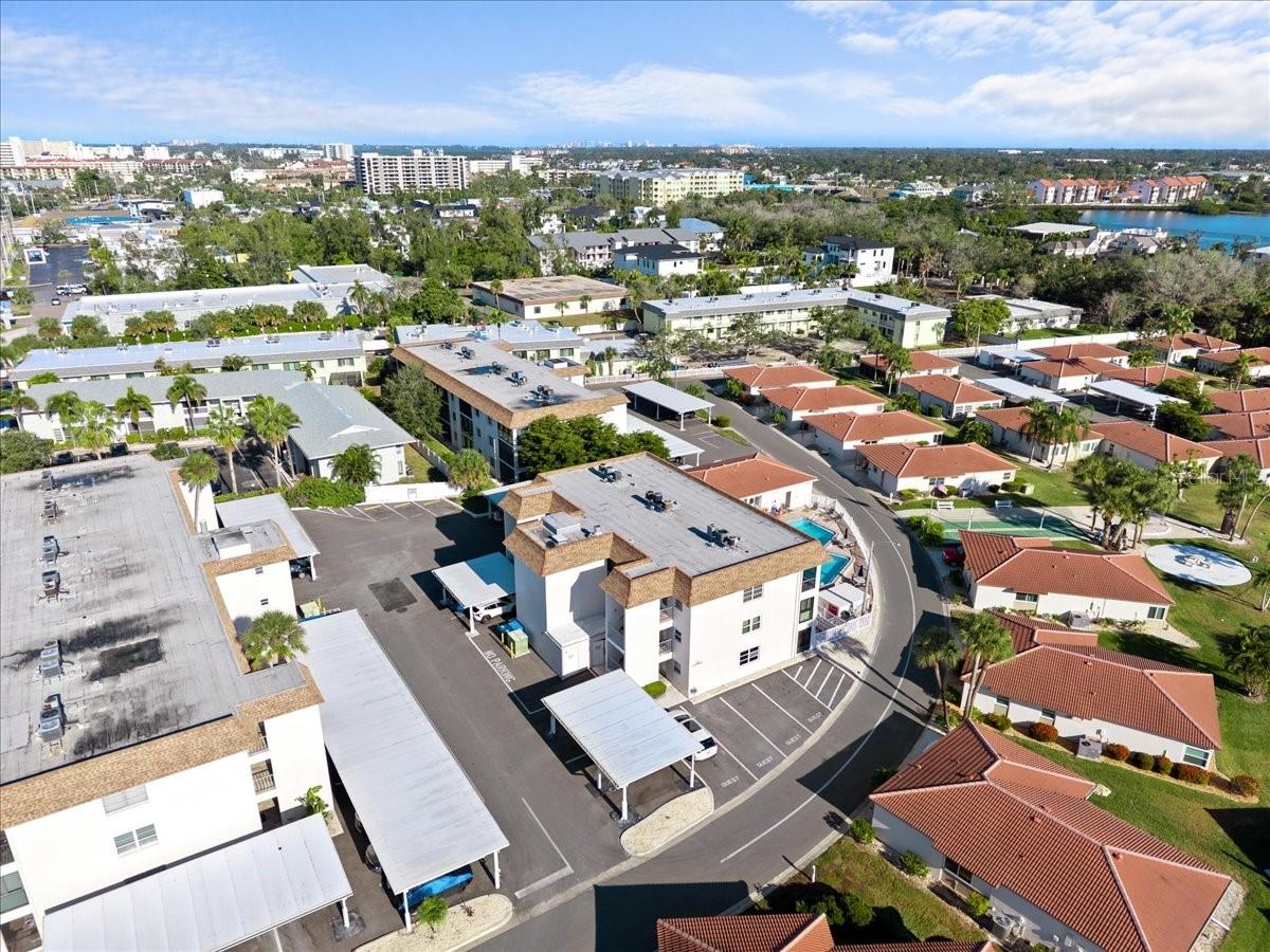 VISTA HERMOSA - Residential