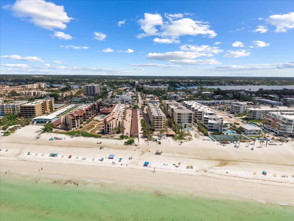 VISTA HERMOSA - Residential