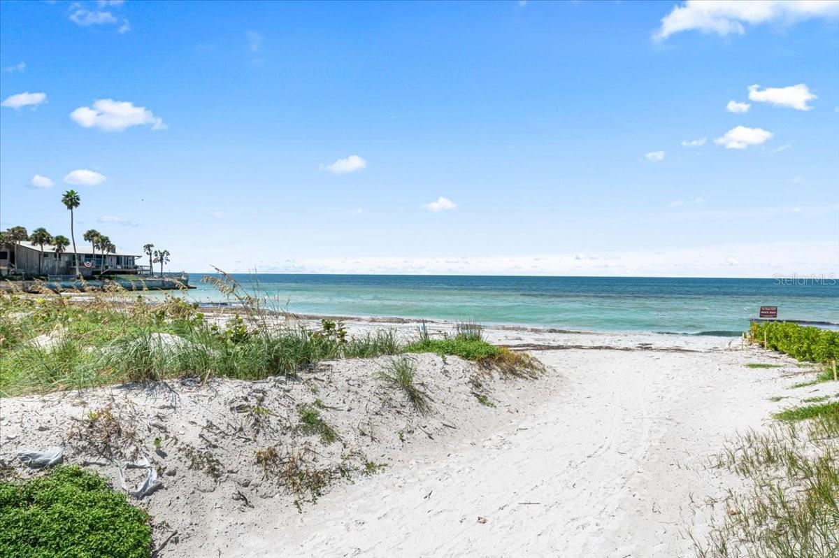 VISTA HERMOSA - Residential