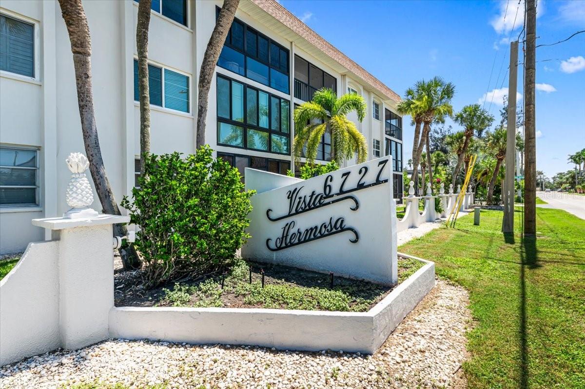 VISTA HERMOSA - Residential