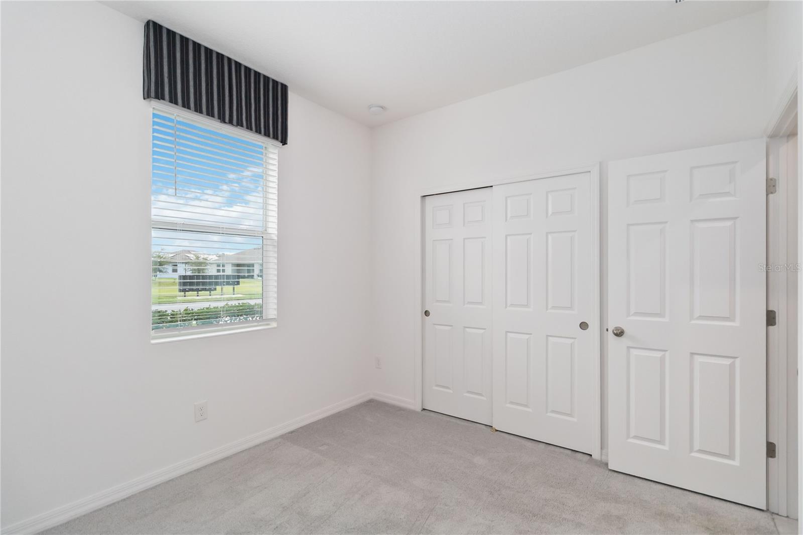 TARPON BAY PHASE 1 - Residential Lease