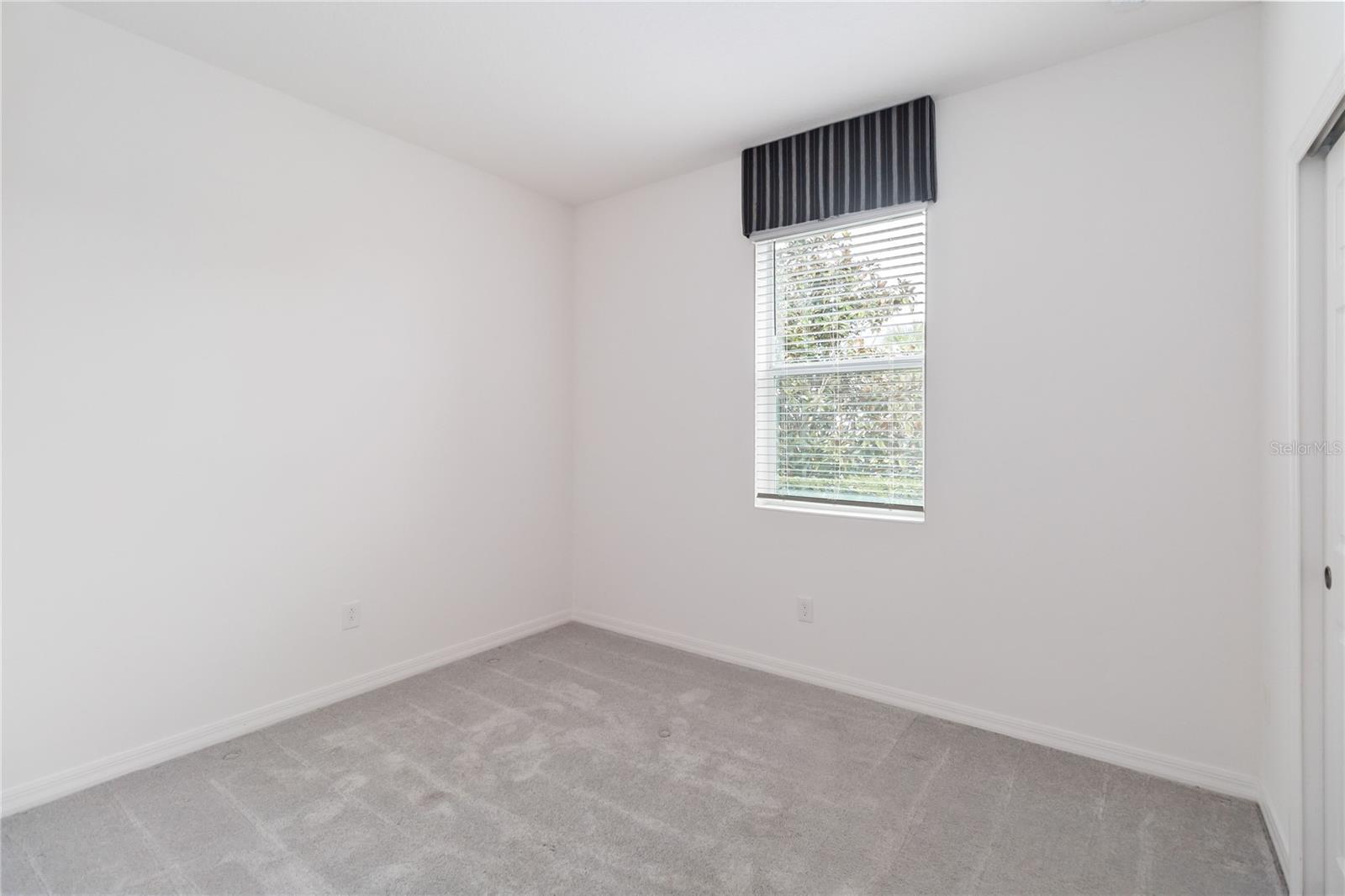 TARPON BAY PHASE 1 - Residential Lease