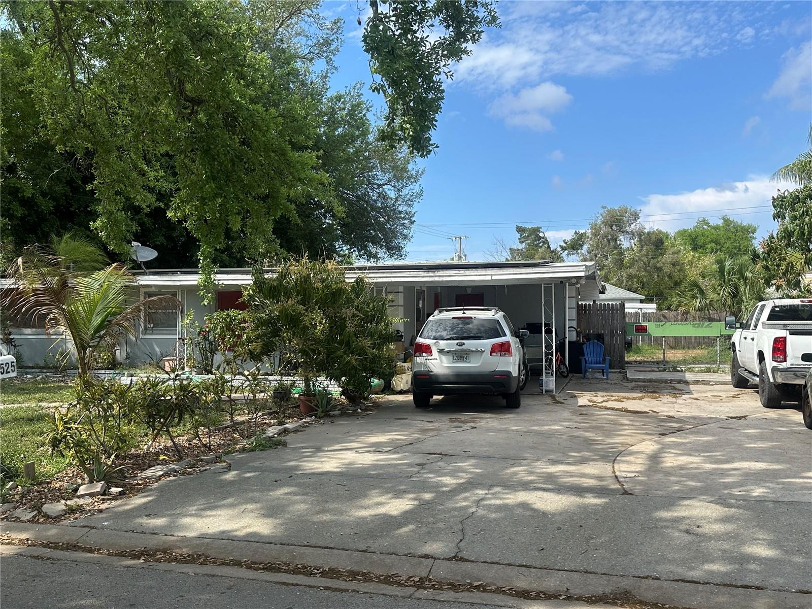 C H DAVIS RIVER FRONT RESUBDIVIDED - Residential