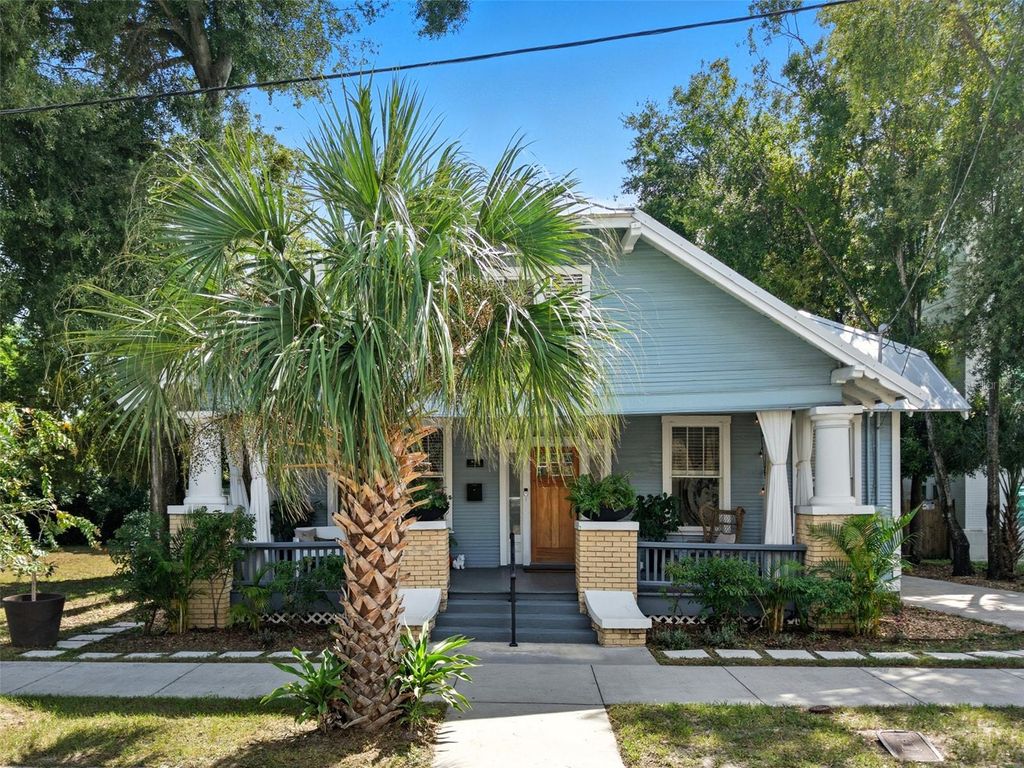Photo of 907 E 12th Avenue, Tampa, FL 33605 (MLS # TB8433444)