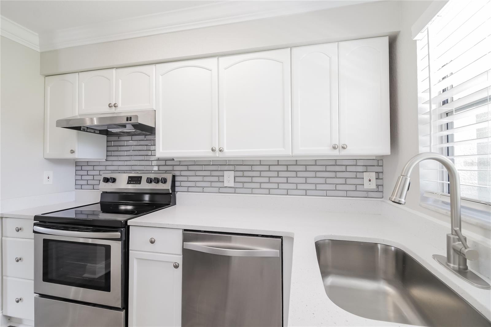 LAKE WAYMAN HEIGHTS - Residential Lease