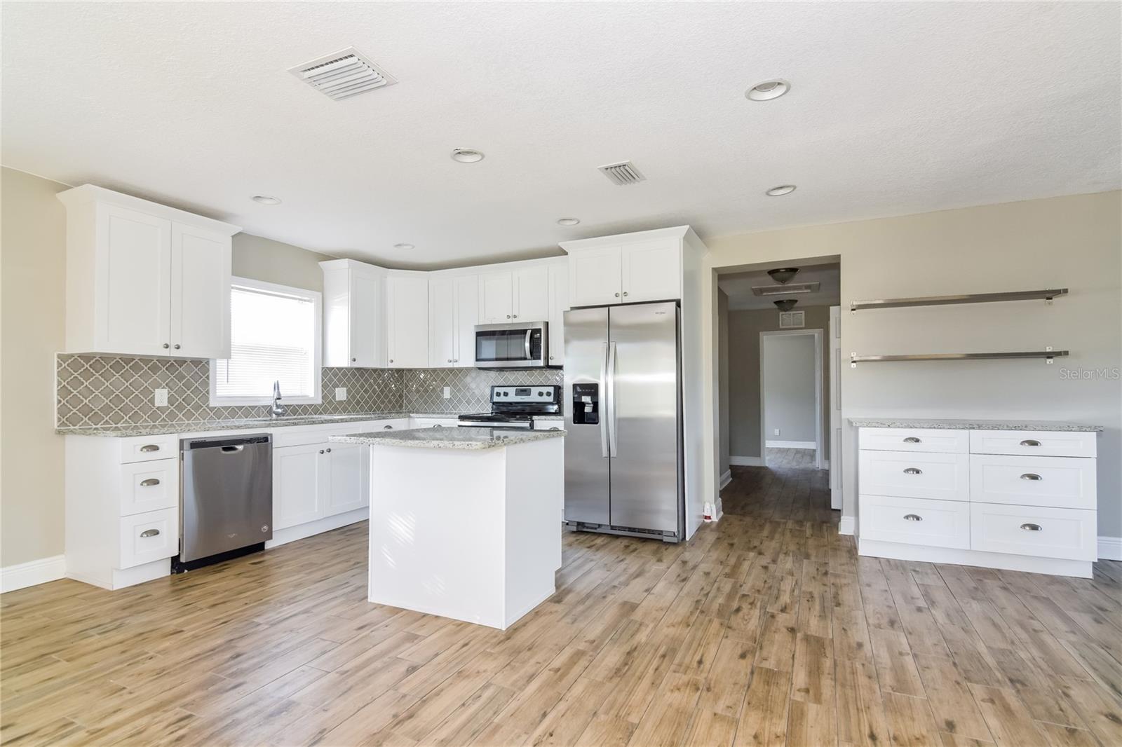 BAYAMO - Residential Lease