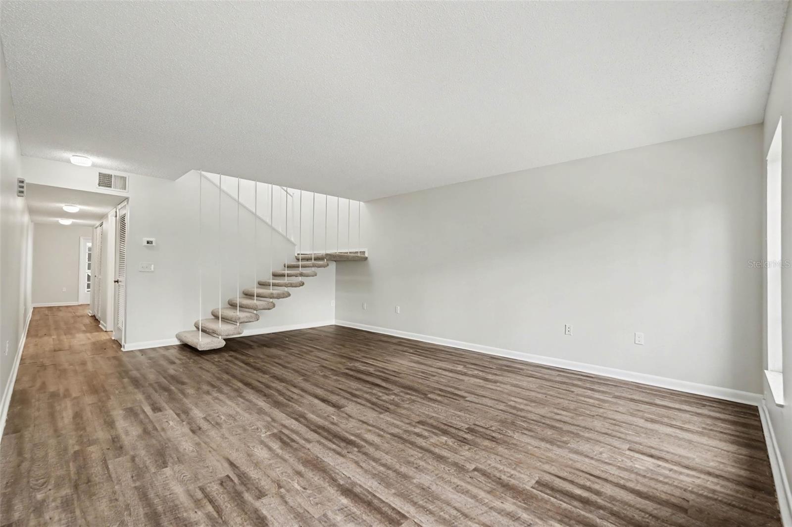 14408 BURGUNDY SQUARE