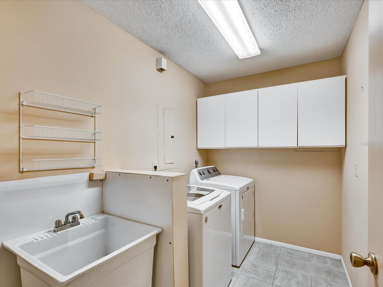 GOLF POINTE AT PALM-AIRE CC SEC 1 PH A - Residential