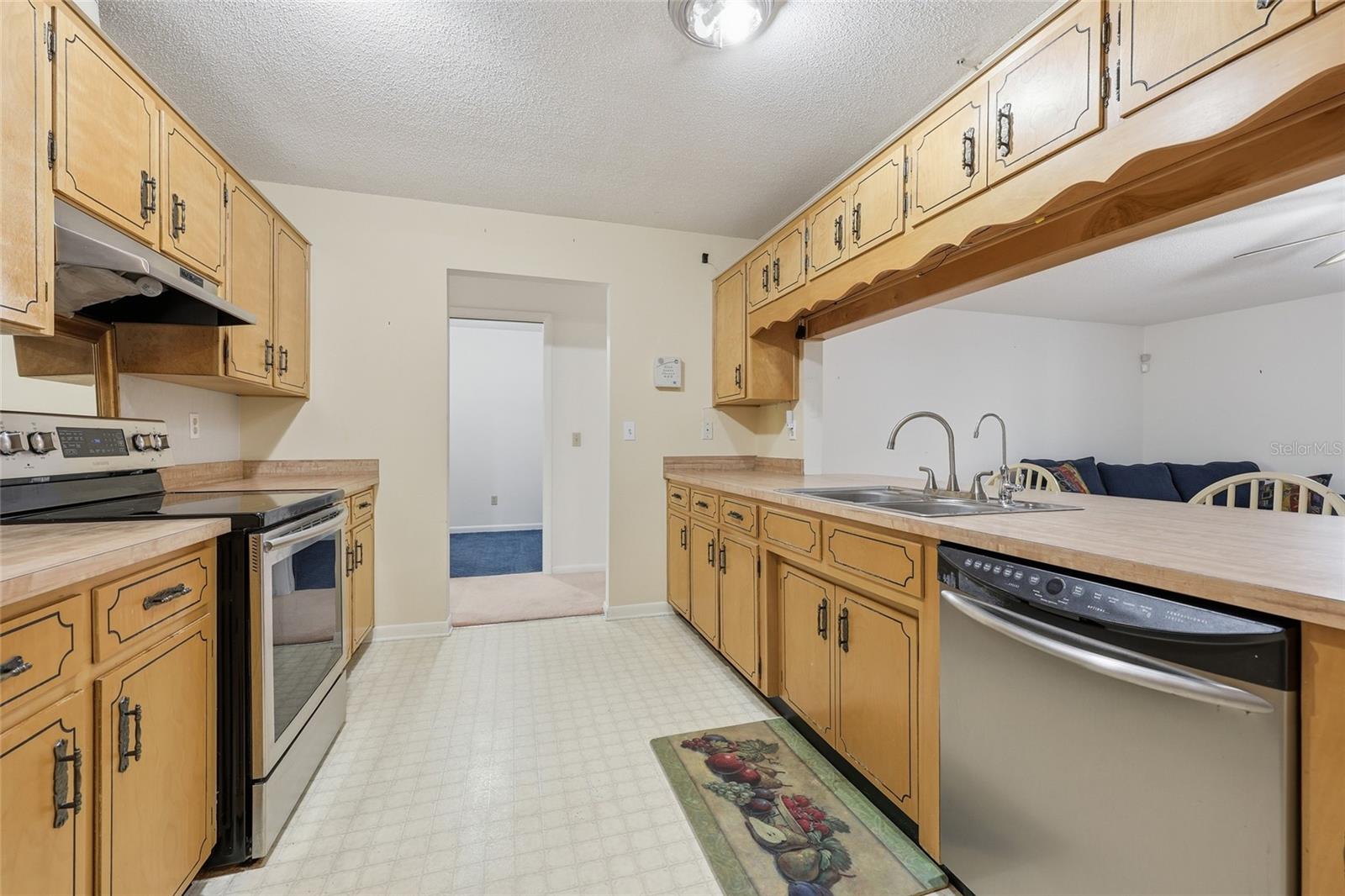 PICCADILLY PARK SOUTH SUB - Residential