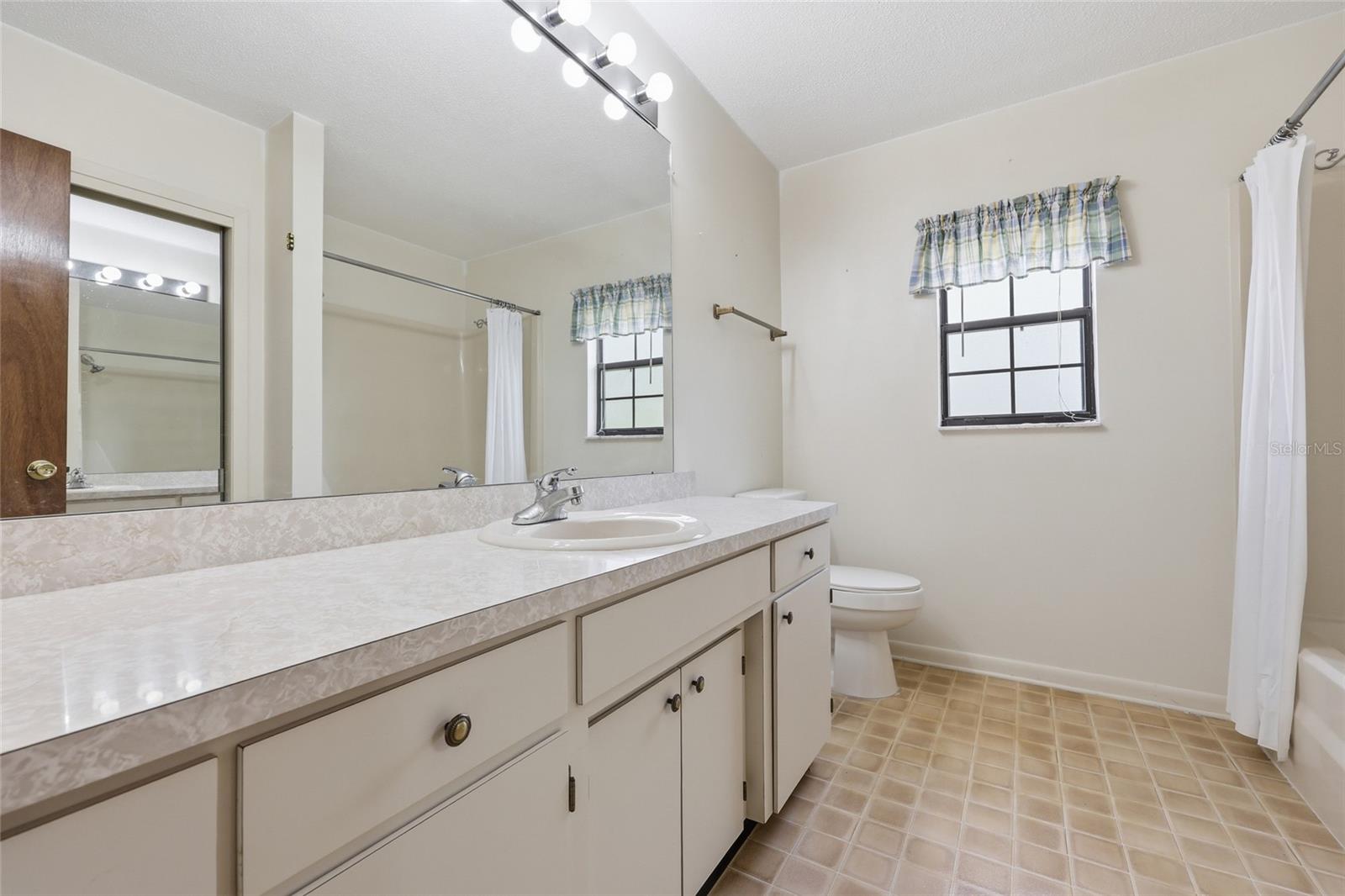 PICCADILLY PARK SOUTH SUB - Residential