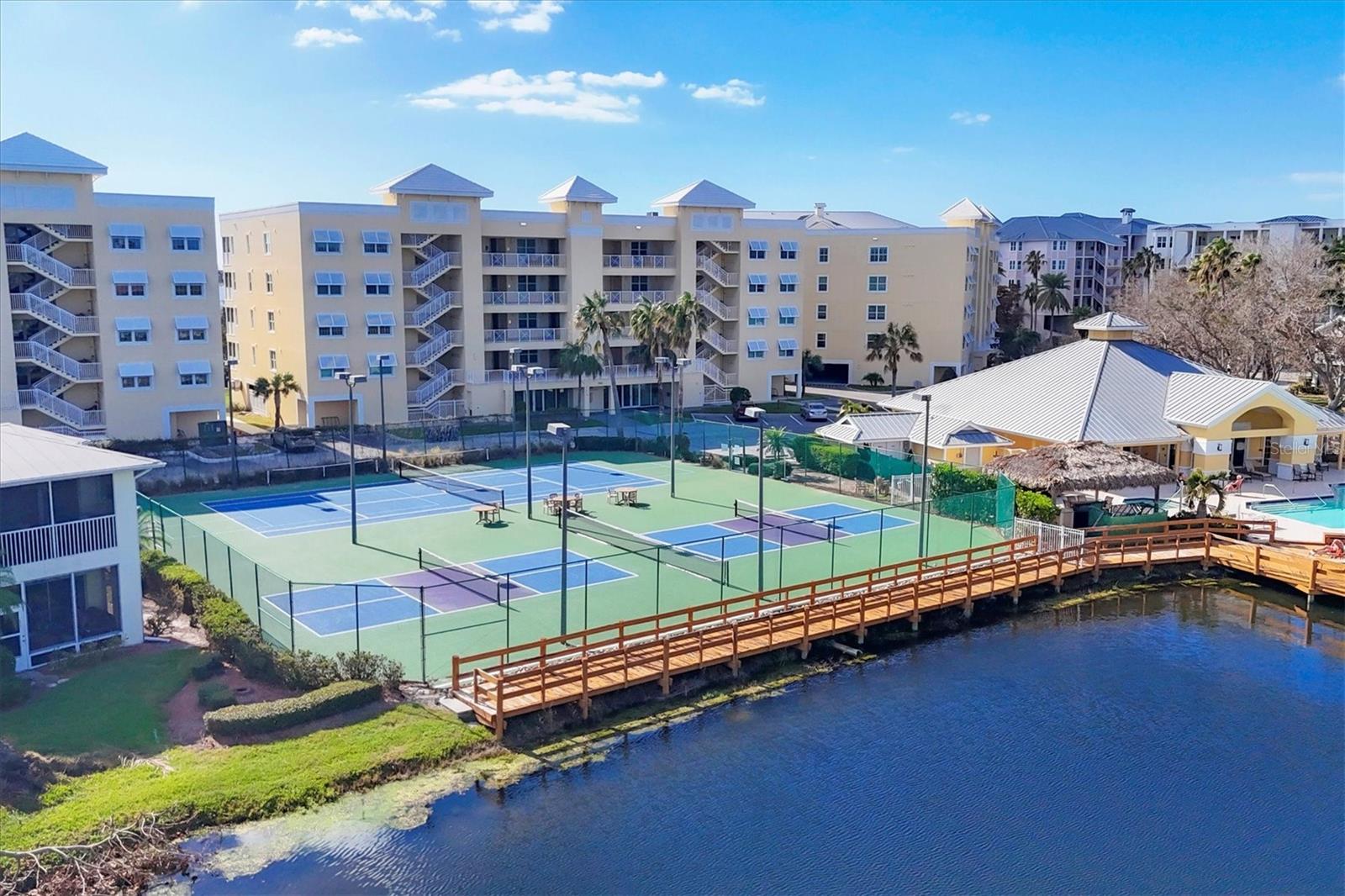 BAYPOINTE VISTA 1 - Residential