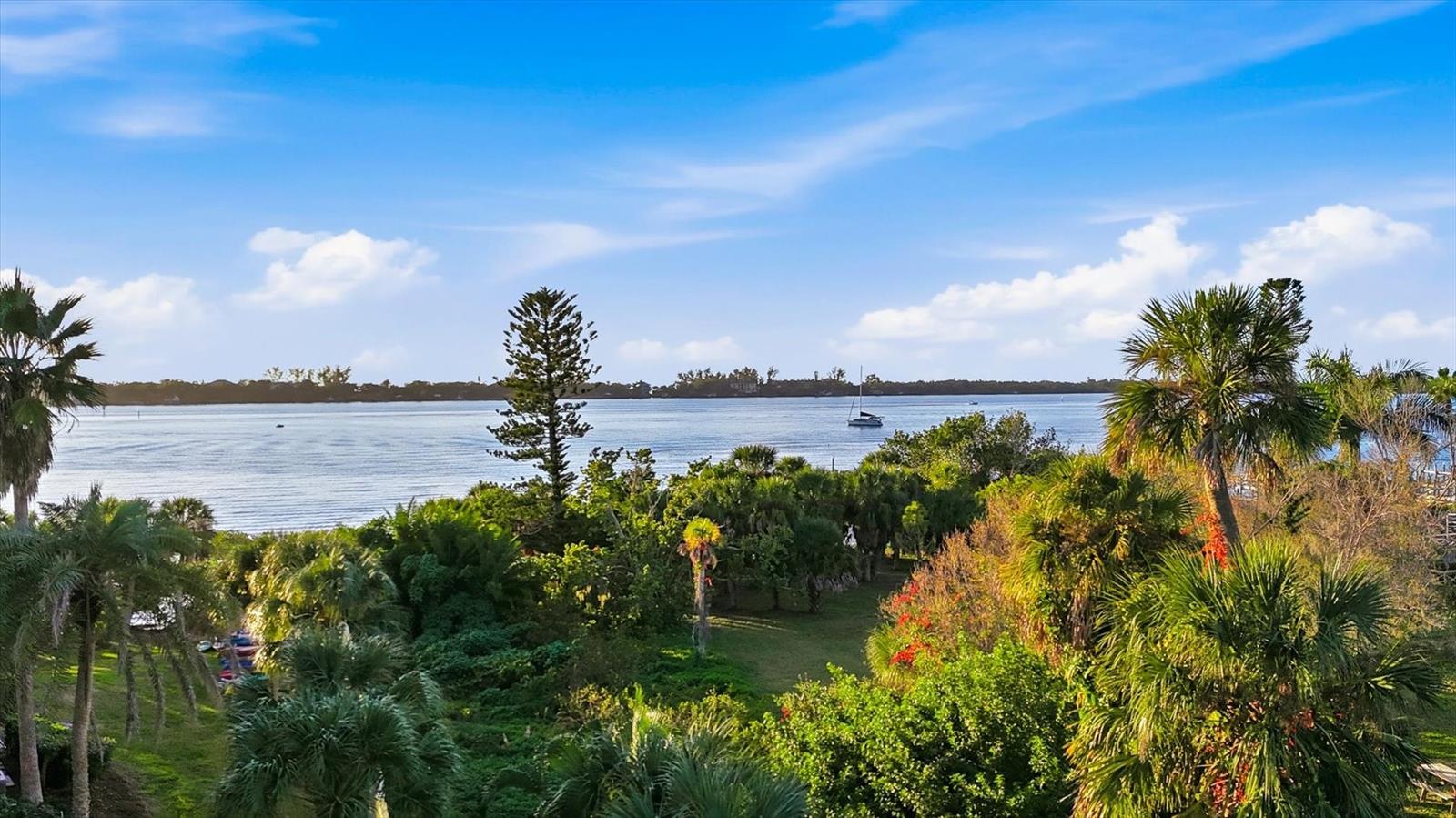 BAYPOINTE VISTA 1 - Residential