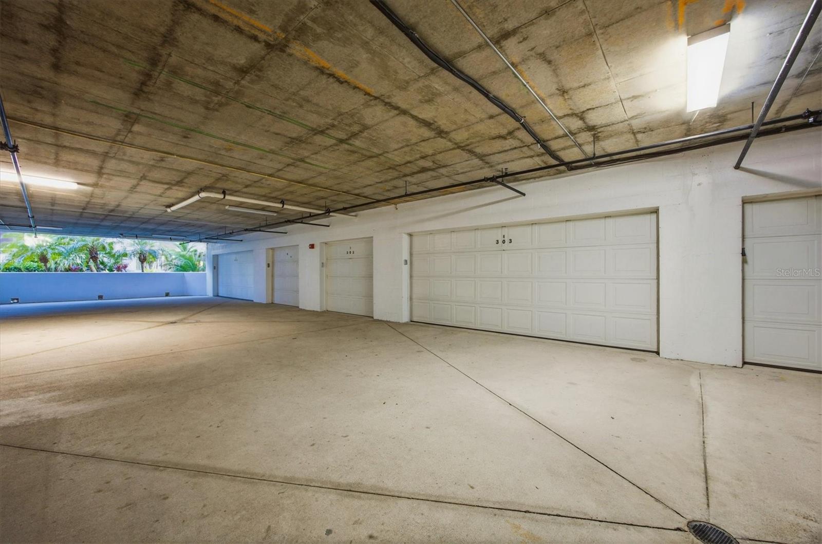 BAYPOINTE VISTA 1 - Residential