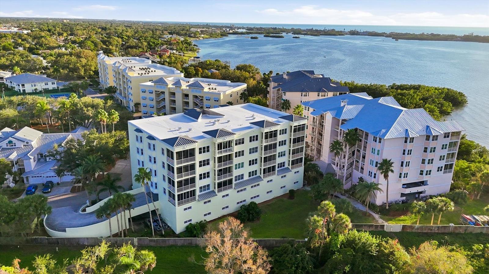 BAYPOINTE VISTA 1 - Residential