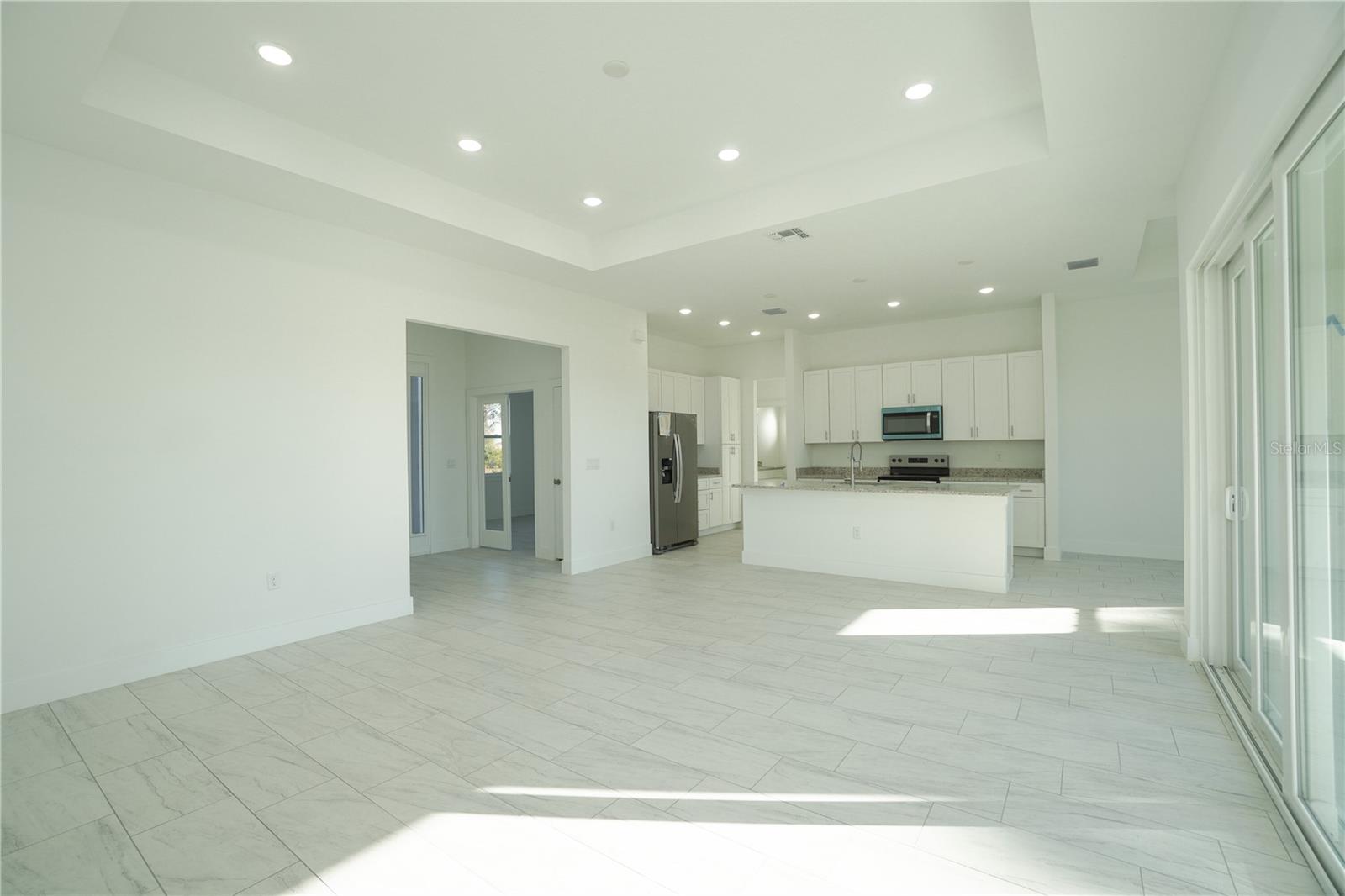 ROTONDA SANDS - Residential