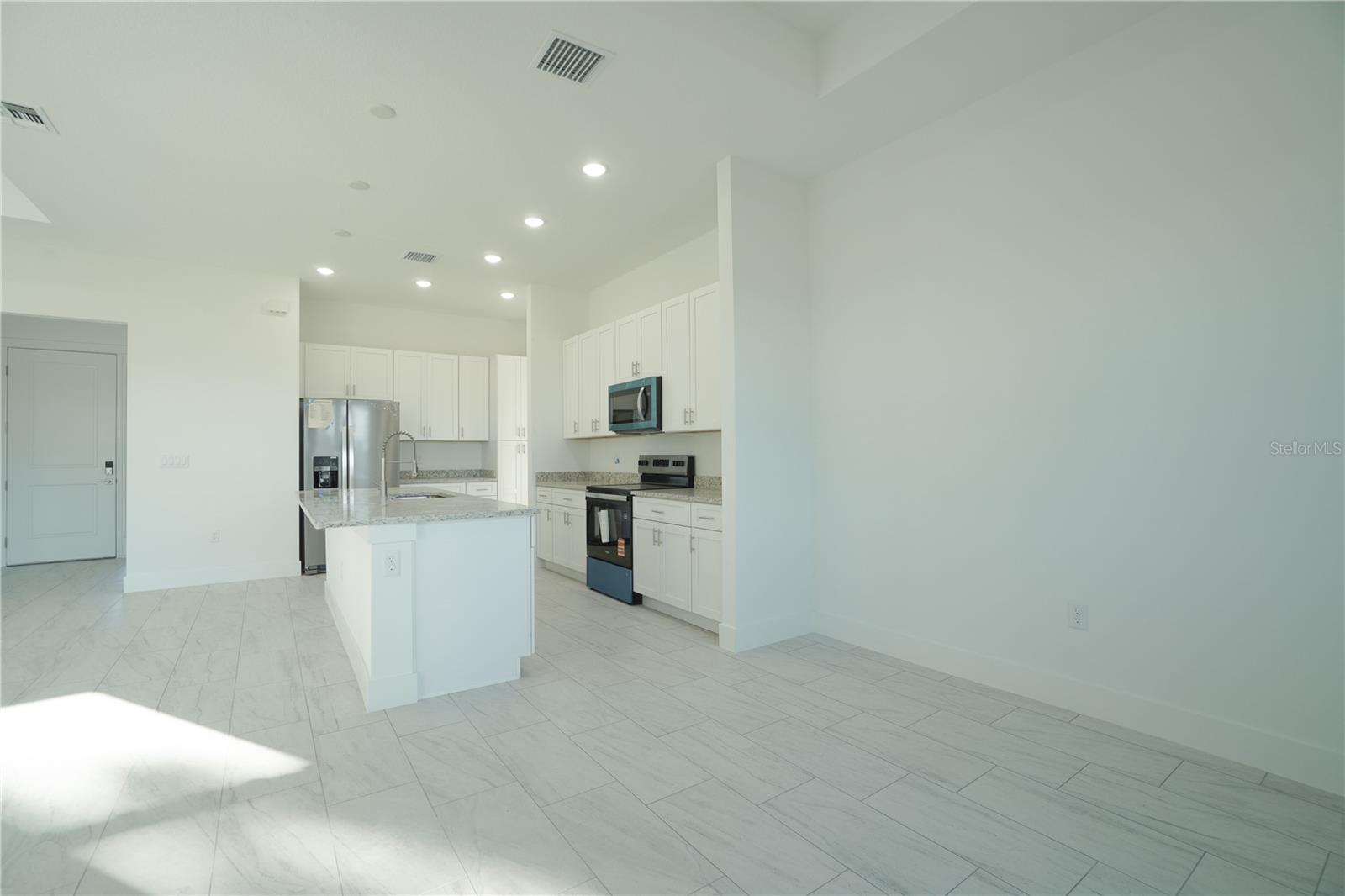 ROTONDA SANDS - Residential