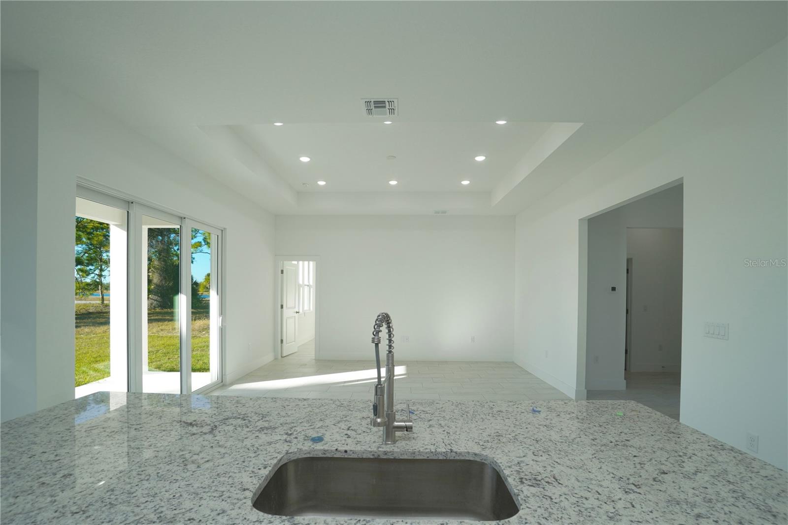 ROTONDA SANDS - Residential